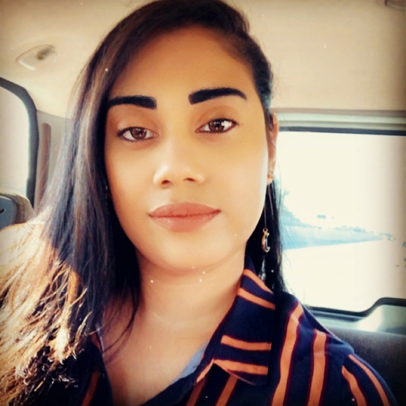 Meet your Posher, Nika - Picture 2 of 2